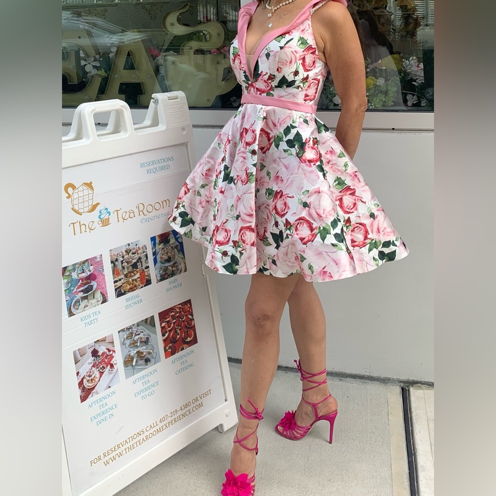 Floral Pink Dress. Size 4